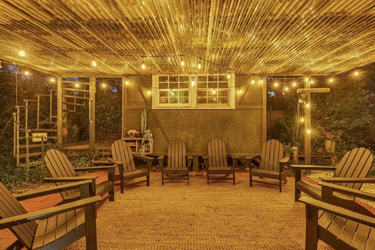 Bare Feet Bungalow -Close To Beach & Dog Friendly Gulfport Buitenkant foto