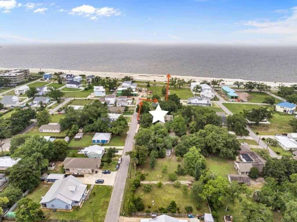 Bare Feet Bungalow -Close To Beach & Dog Friendly Gulfport Buitenkant foto