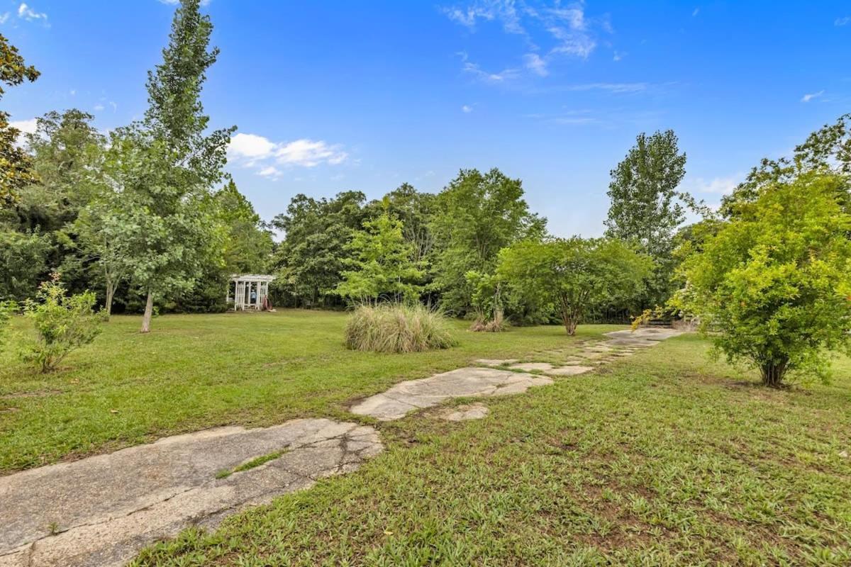 Bare Feet Bungalow -Close To Beach & Dog Friendly Gulfport Buitenkant foto