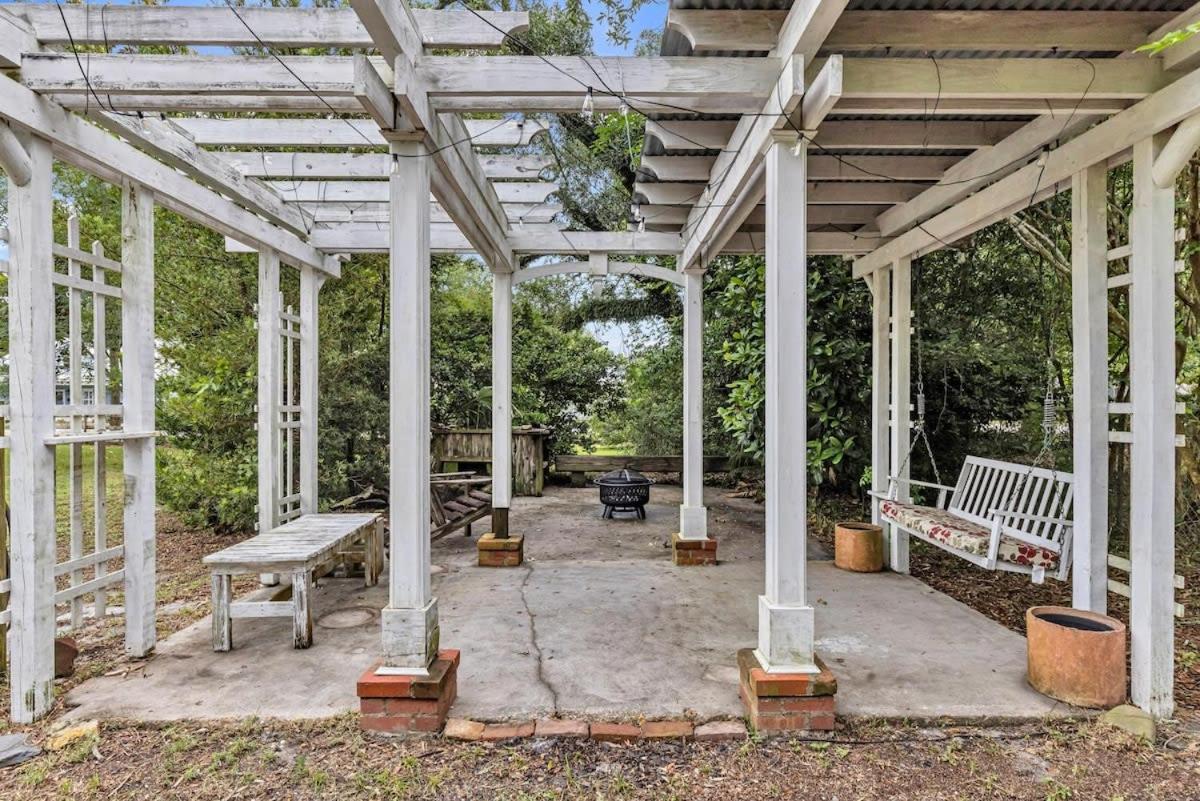 Bare Feet Bungalow -Close To Beach & Dog Friendly Gulfport Buitenkant foto