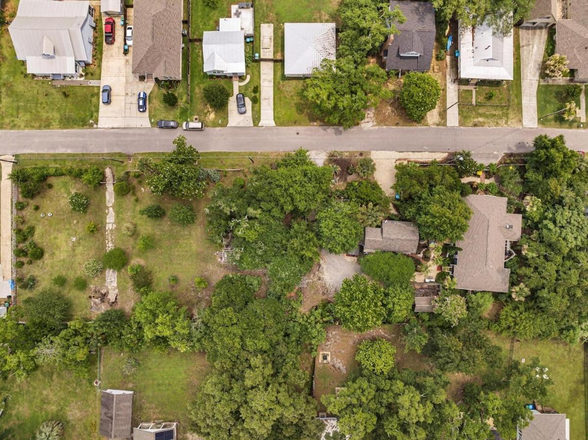 Bare Feet Bungalow -Close To Beach & Dog Friendly Gulfport Buitenkant foto