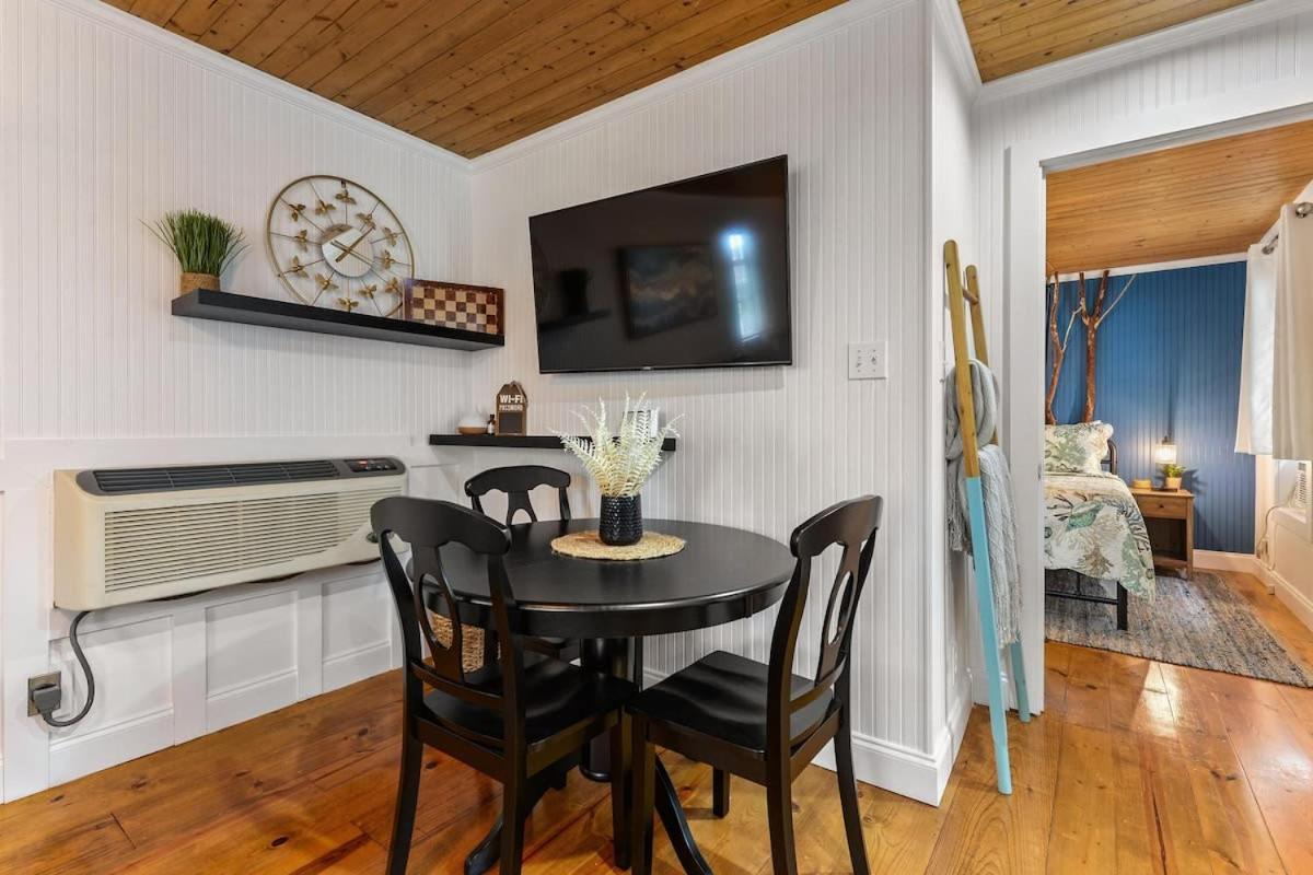 Bare Feet Bungalow -Close To Beach & Dog Friendly Gulfport Buitenkant foto