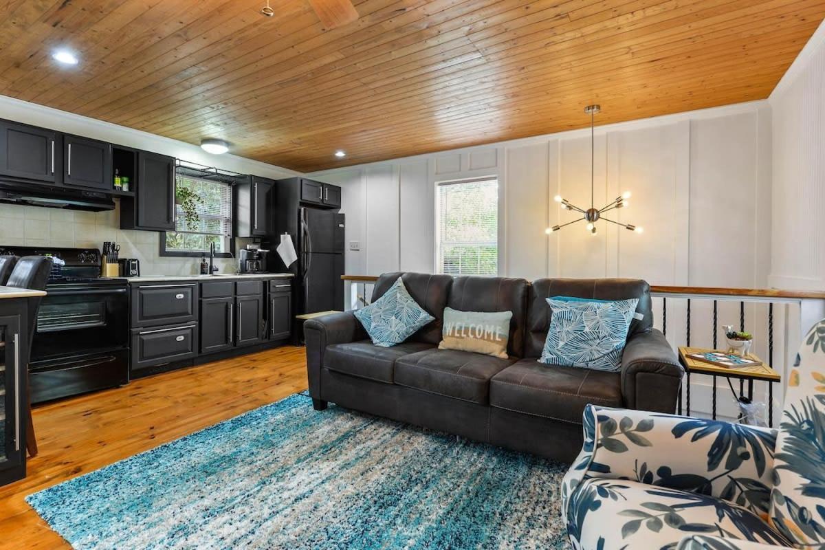 Bare Feet Bungalow -Close To Beach & Dog Friendly Gulfport Buitenkant foto