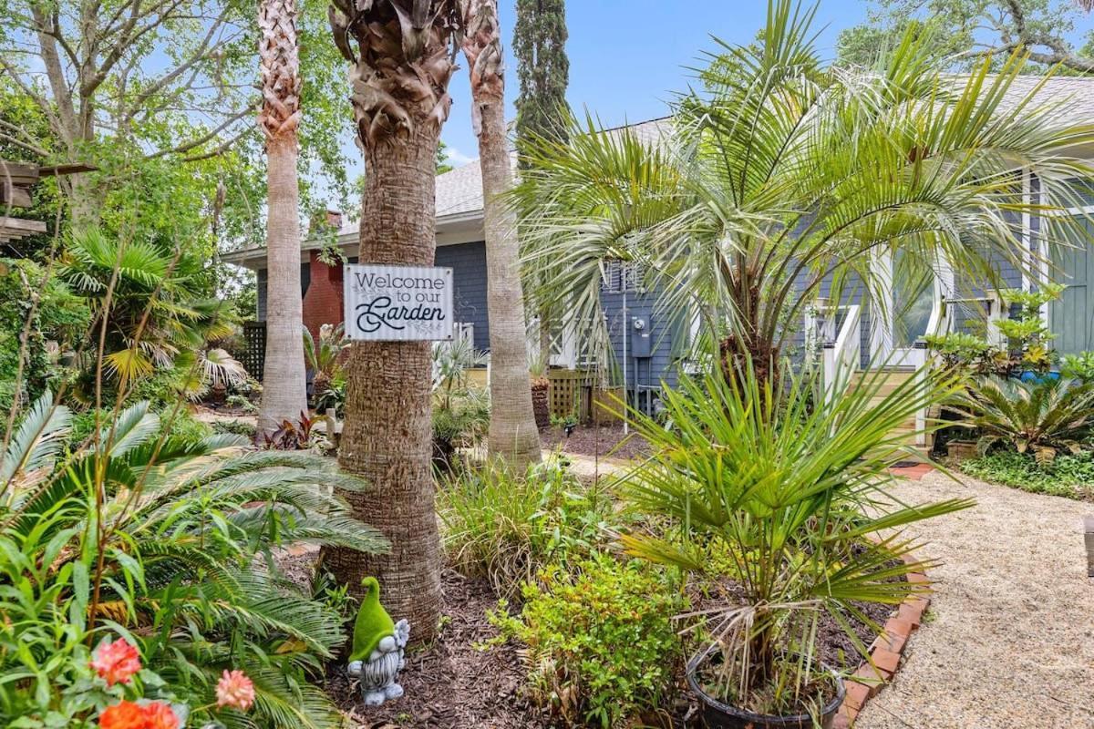 Bare Feet Bungalow -Close To Beach & Dog Friendly Gulfport Buitenkant foto